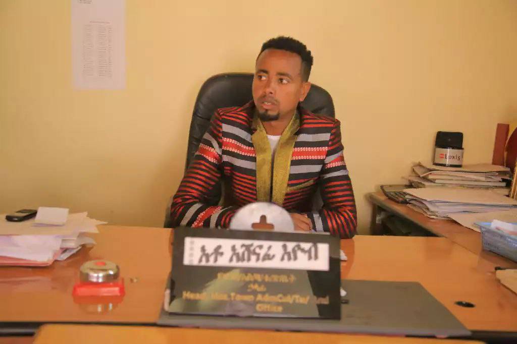 የሆሳዕና ከተማ አስተዳደር ባህል ቱሪዝም ጽ/ቤት ለመላው የክርስትና እምነት ተከታዮች እንኳን ለመስቀል ደመራ በዓል በሠላምና በጤና አደረሳችሁ በማለት መልዕክት አስተላልፏዋል ።